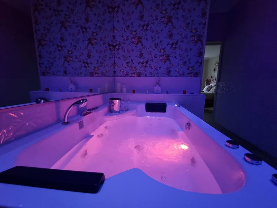 La Bulle Romantique Calais Exterior photo